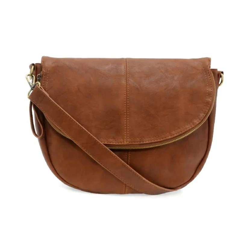 Fashion-forward women's bags with geometric patterns and bold hardware for unique style-Women's Selma Saddle Crossbody Bag