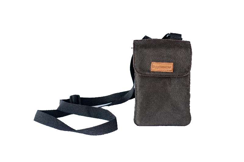 Women's bags with functional compartments and sleek, clean lines for practicality and style-Didgeridoonas Oilskin - Crossbody Accessories Bag