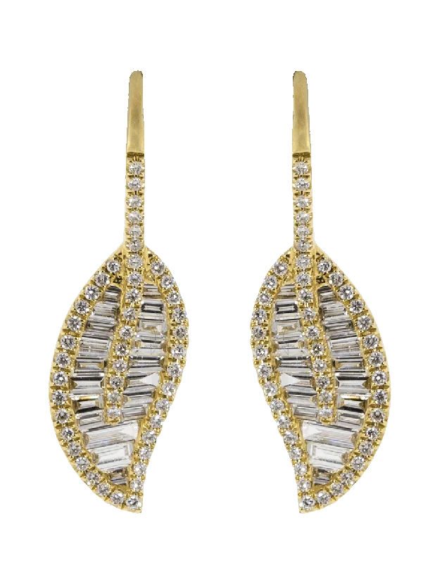 Women's bags with quilted design and chain strap for a sophisticated look-Diamond Baguette Leaf Earrings